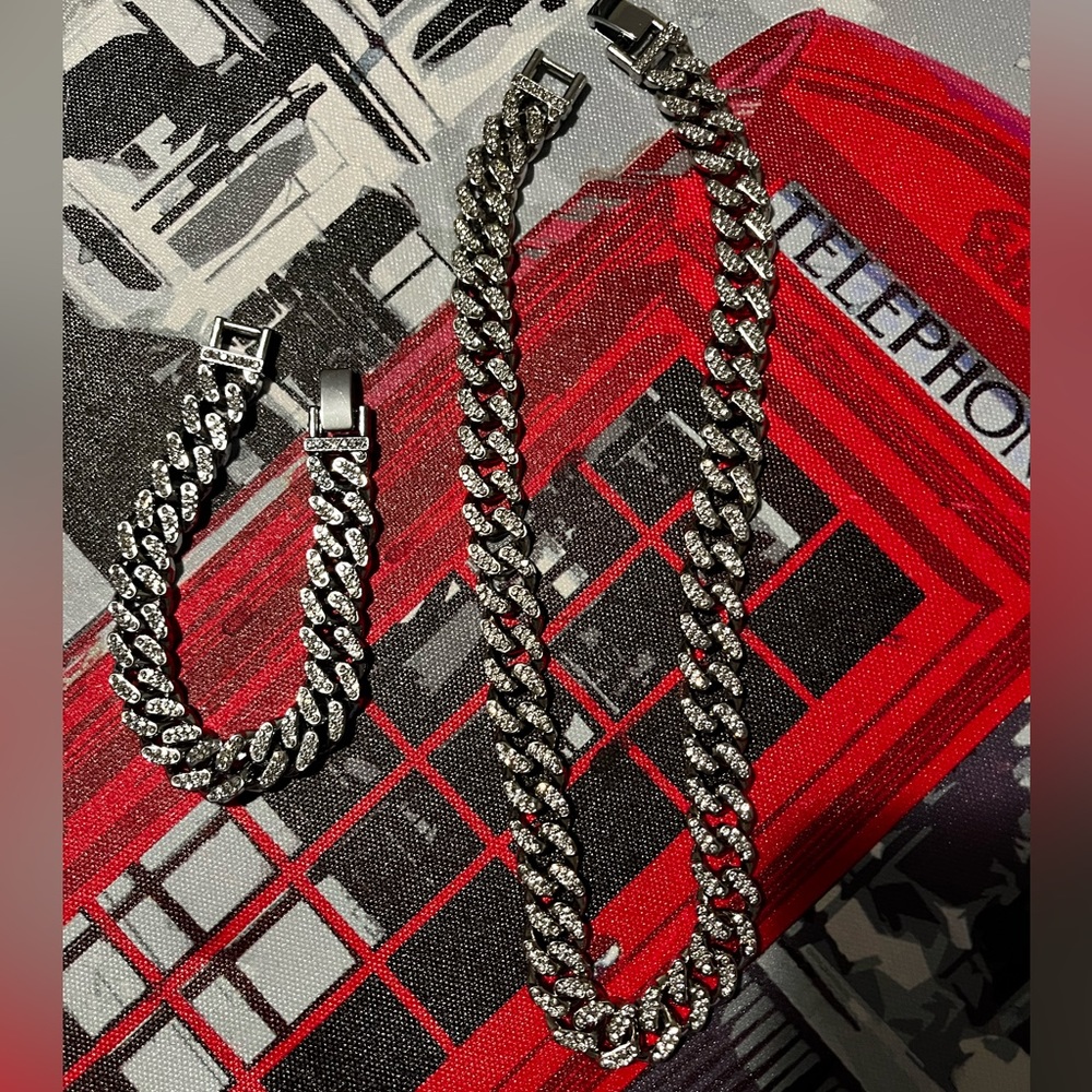 Fashion Jewelry Set!